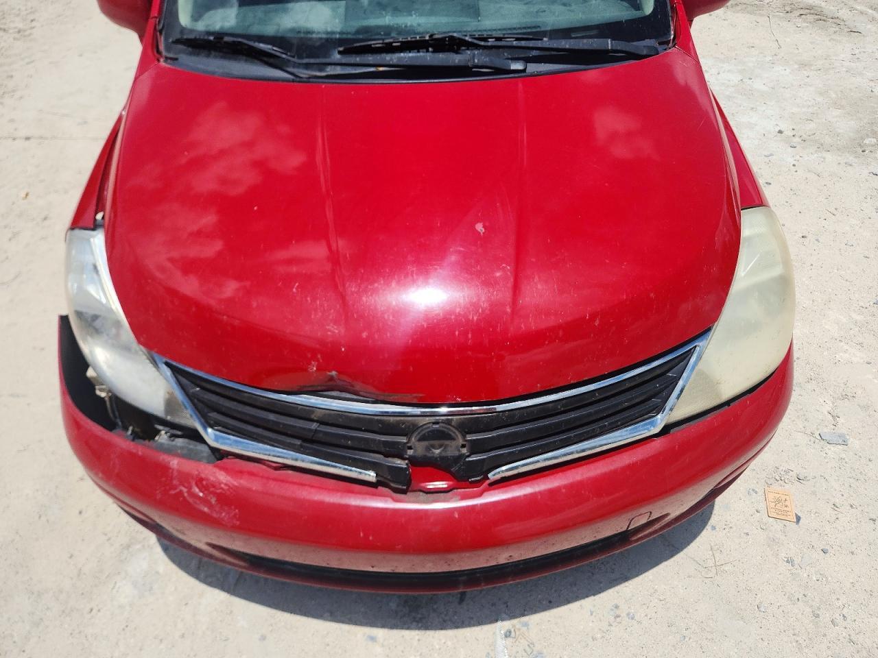 2011 NISSAN VERSA