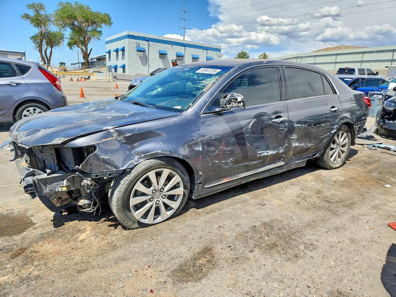 2012 TOYOTA Avalon