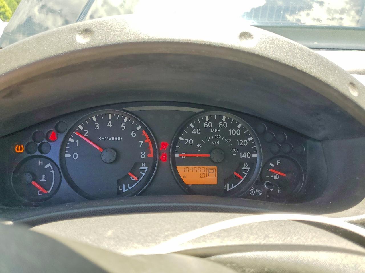 2012 NISSAN Frontier