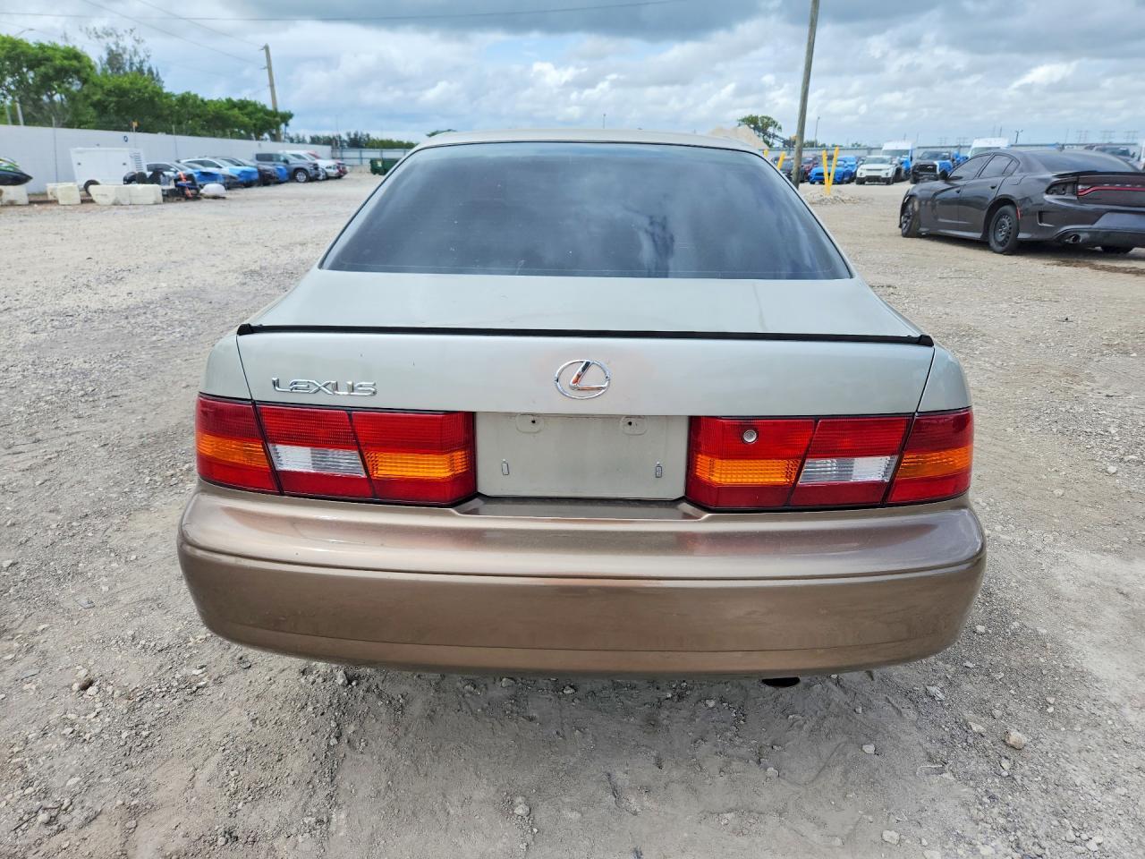 1998 LEXUS Es 300