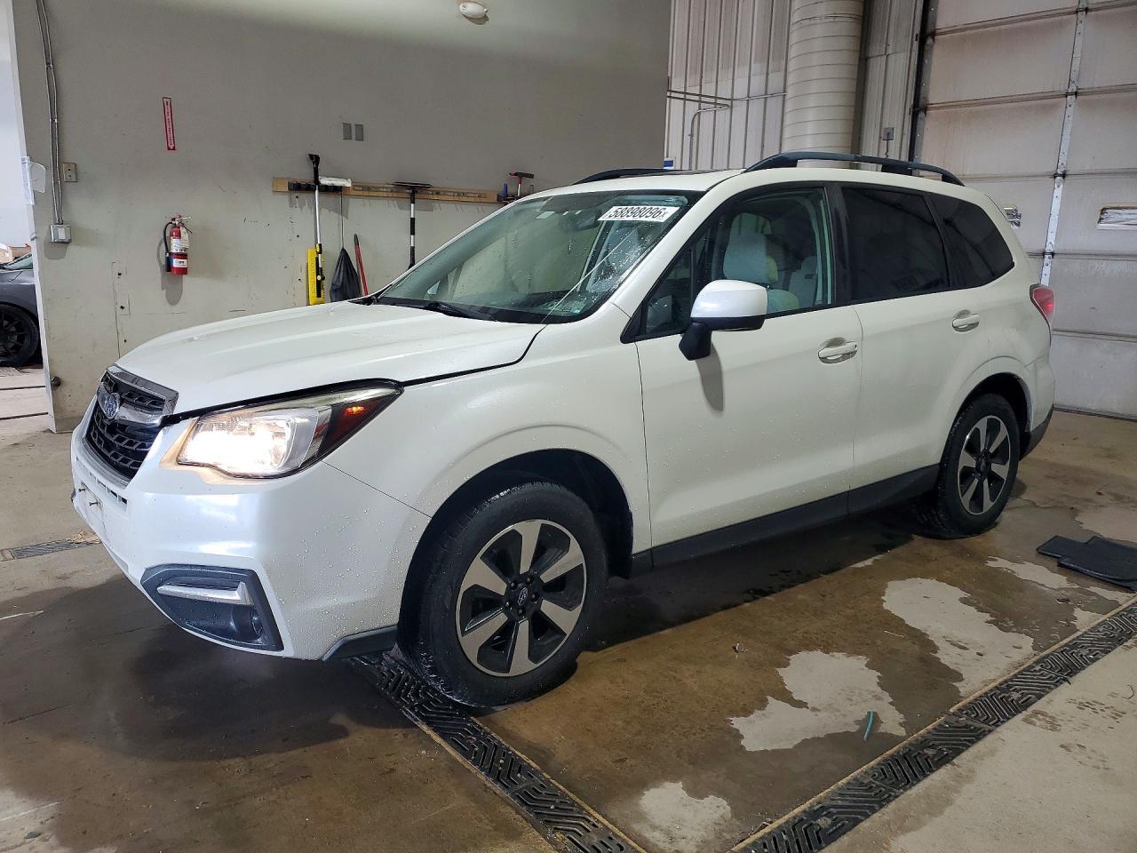 2017 SUBARU FORESTER