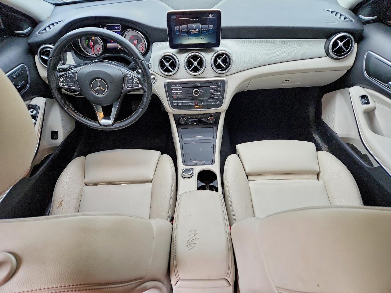 2016 MERCEDES-BENZ GLA-Class