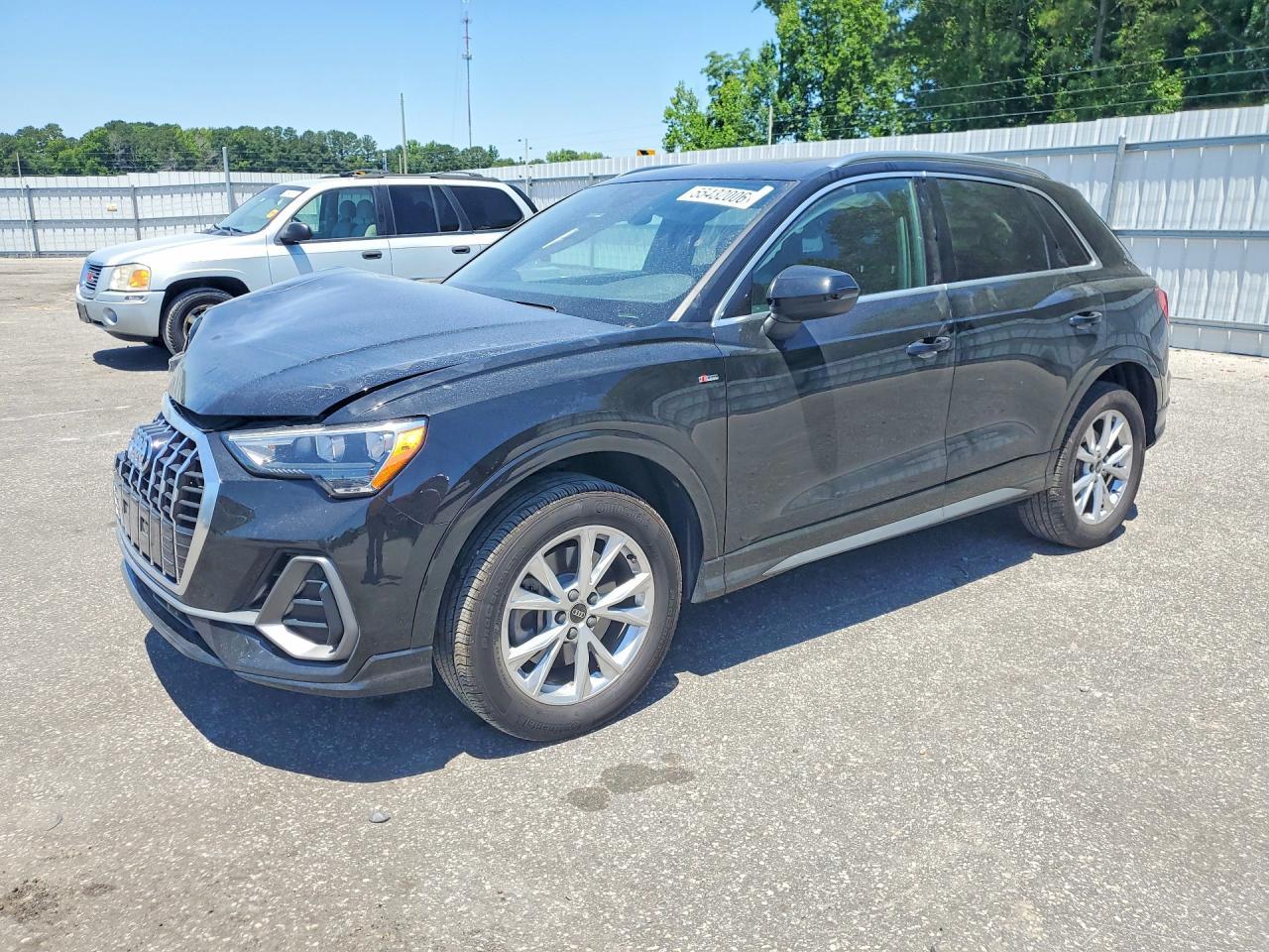 2022 AUDI Q3
