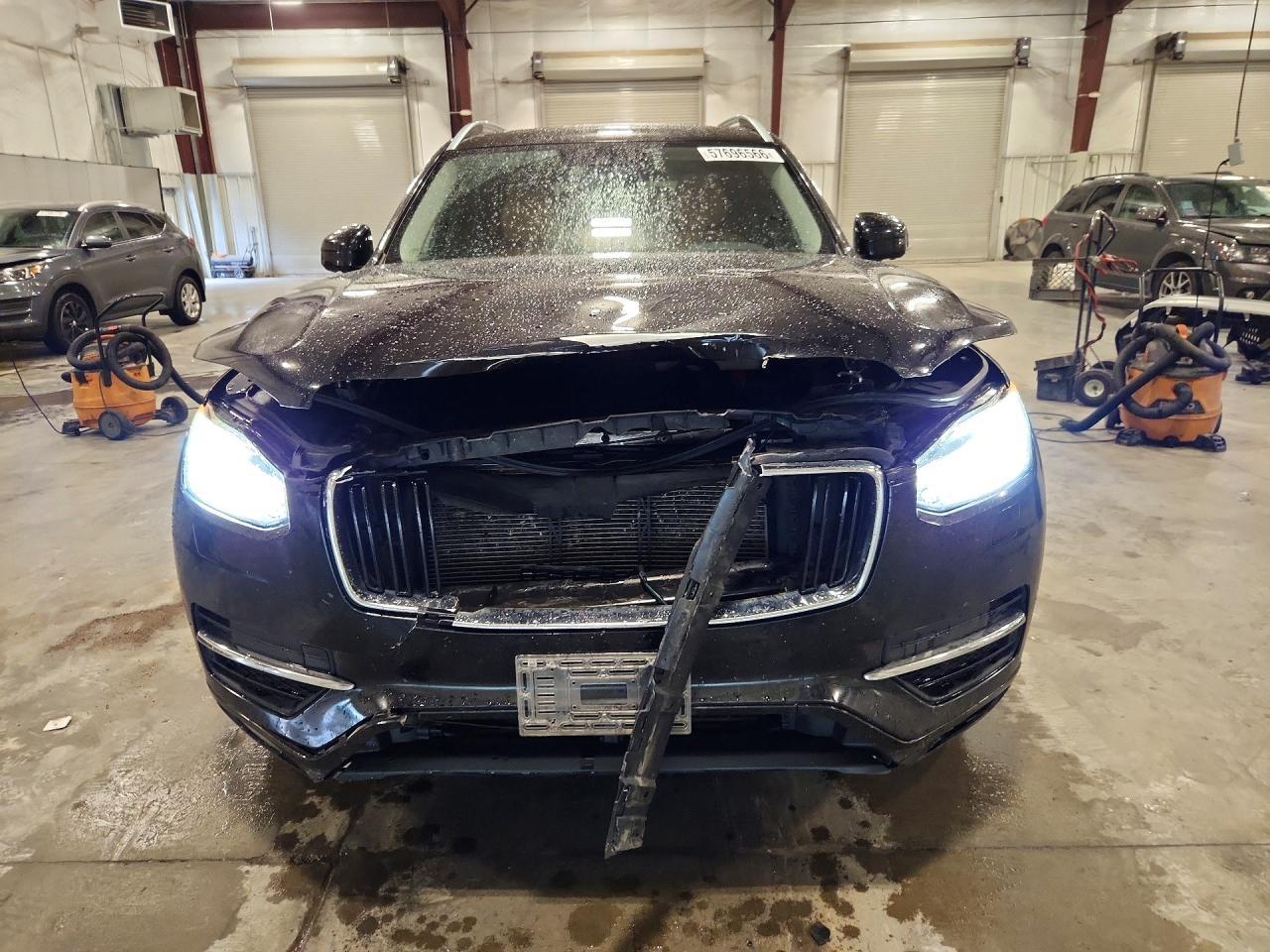 2016 VOLVO XC90