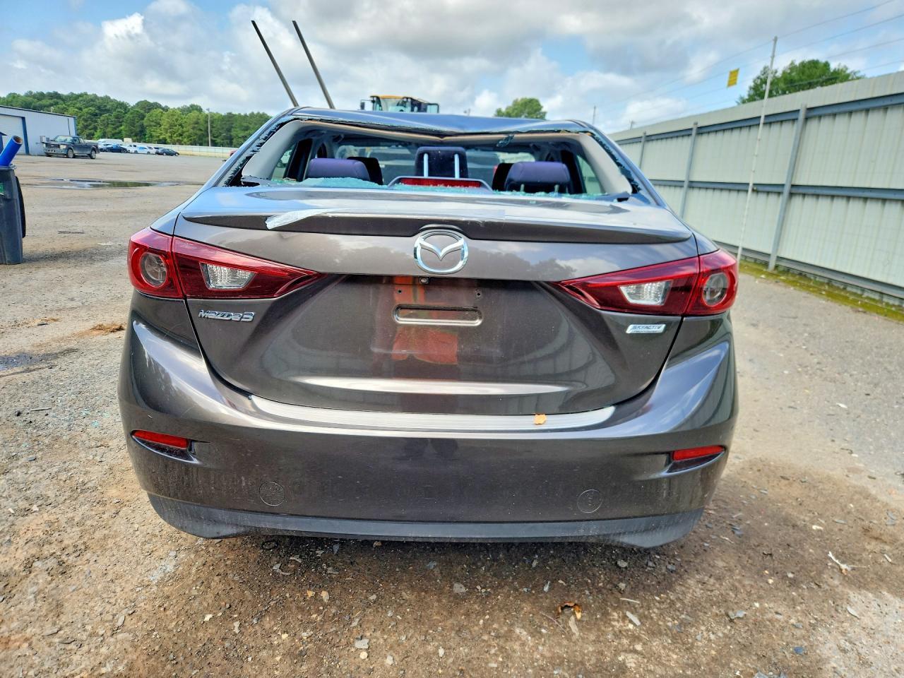 2015 MAZDA 3