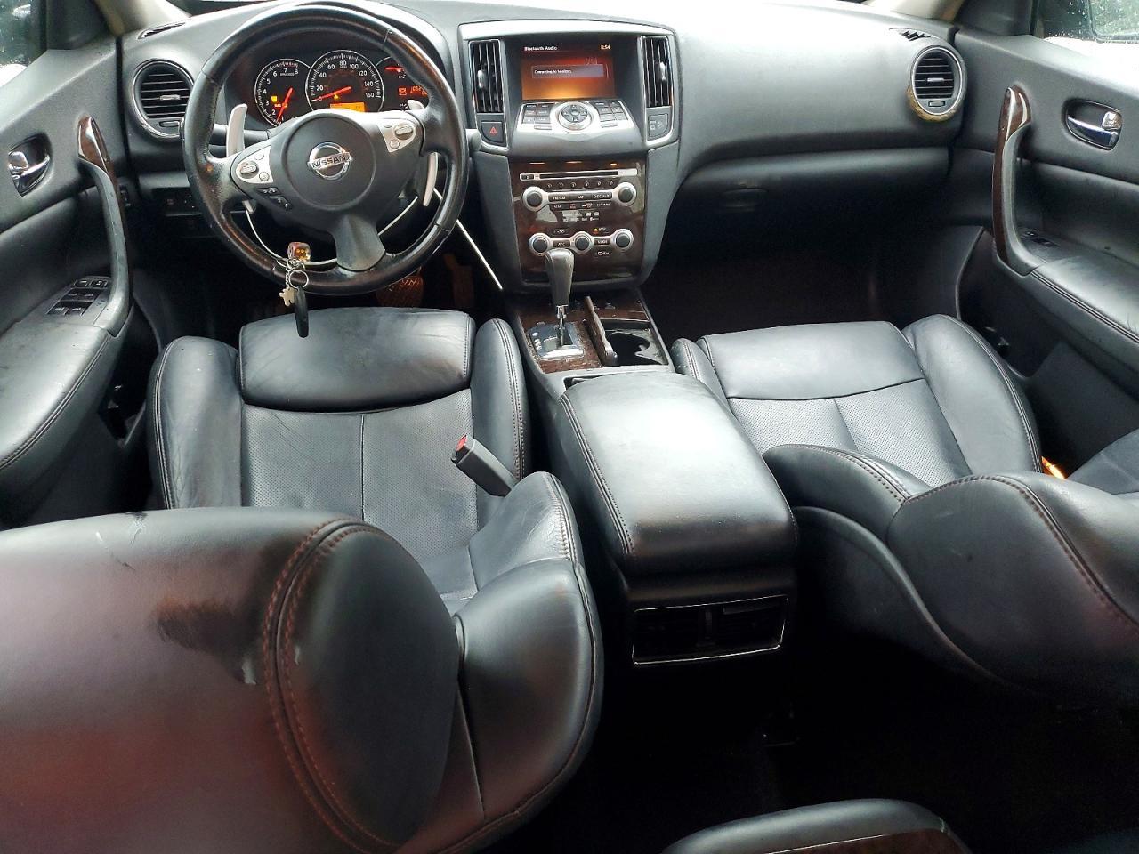 2010 NISSAN Maxima