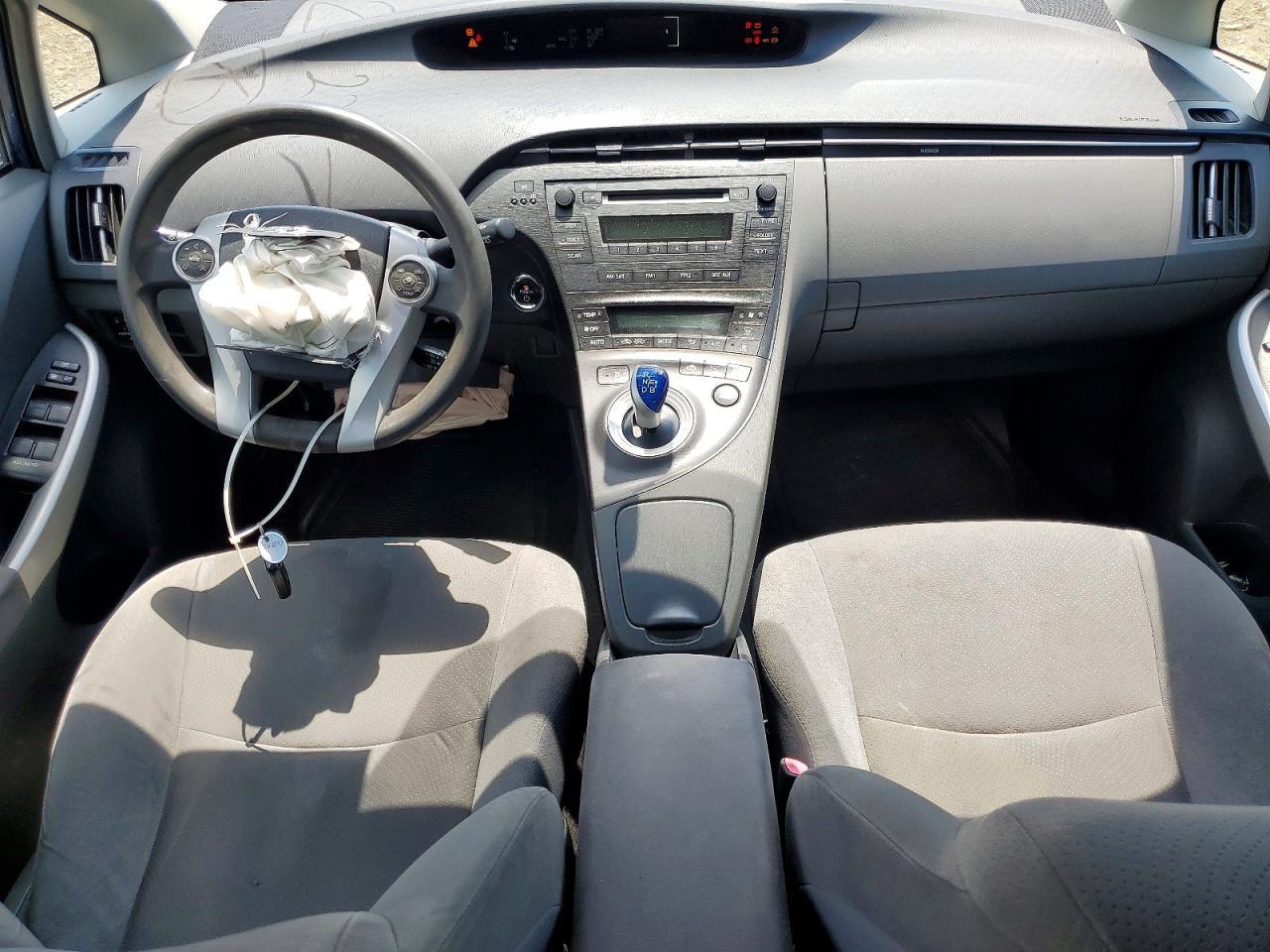 2011 TOYOTA PRIUS