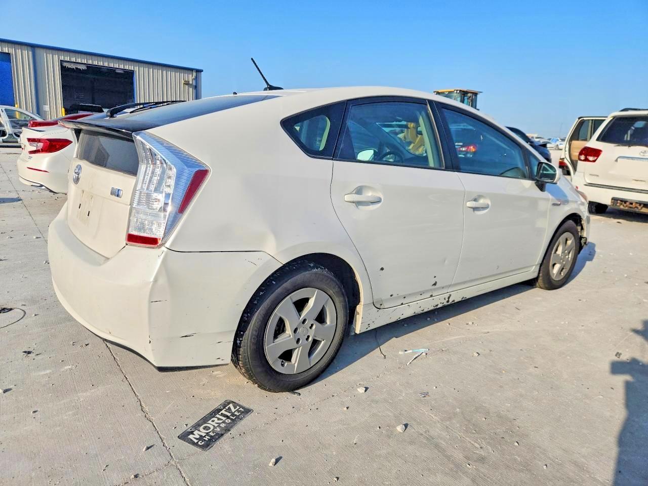 2011 TOYOTA PRIUS