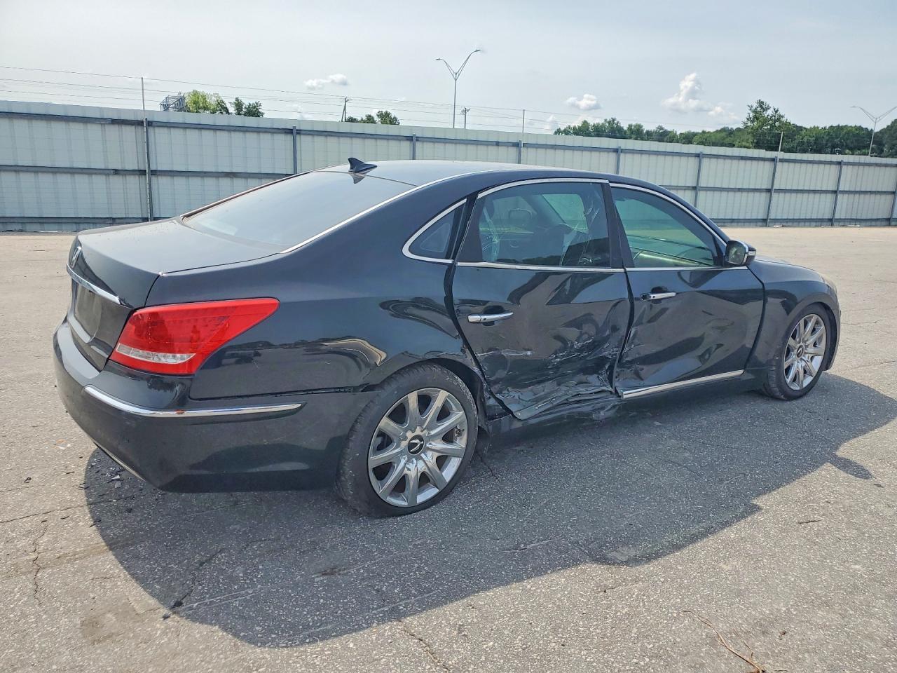 2012 HYUNDAI Equus