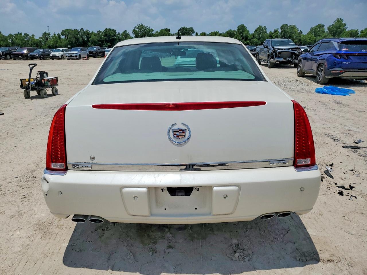 2008 CADILLAC DTS