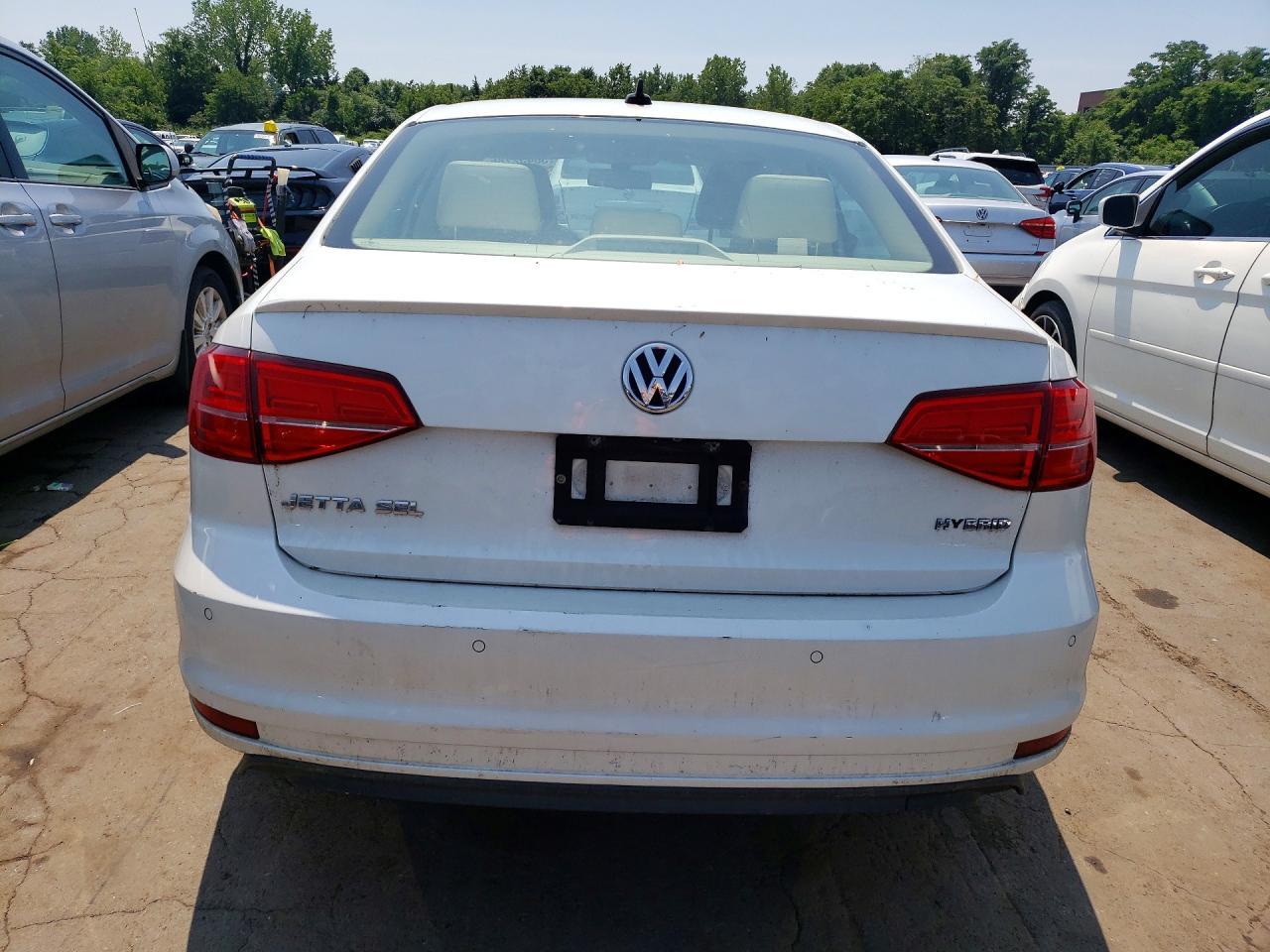 2016 VOLKSWAGEN JETTA