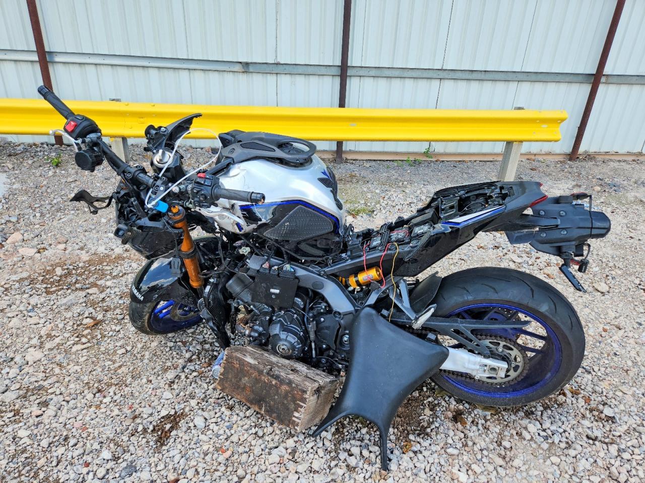 2025 YAMAHA MT09