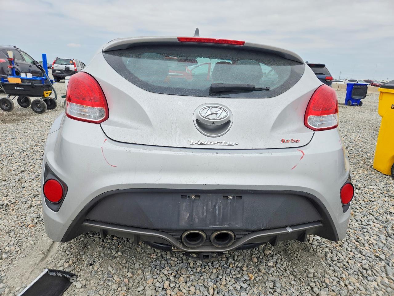 2016 HYUNDAI VELOSTER