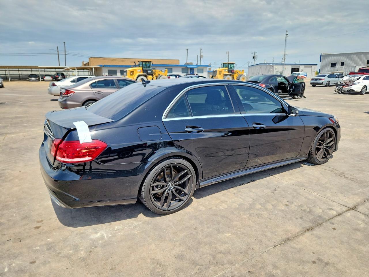 2014 MERCEDES-BENZ E-Class