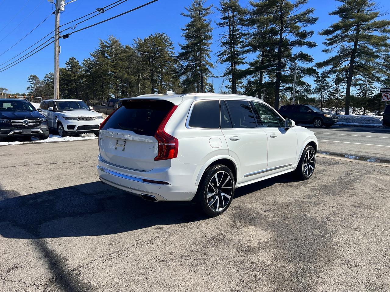2021 VOLVO XC90