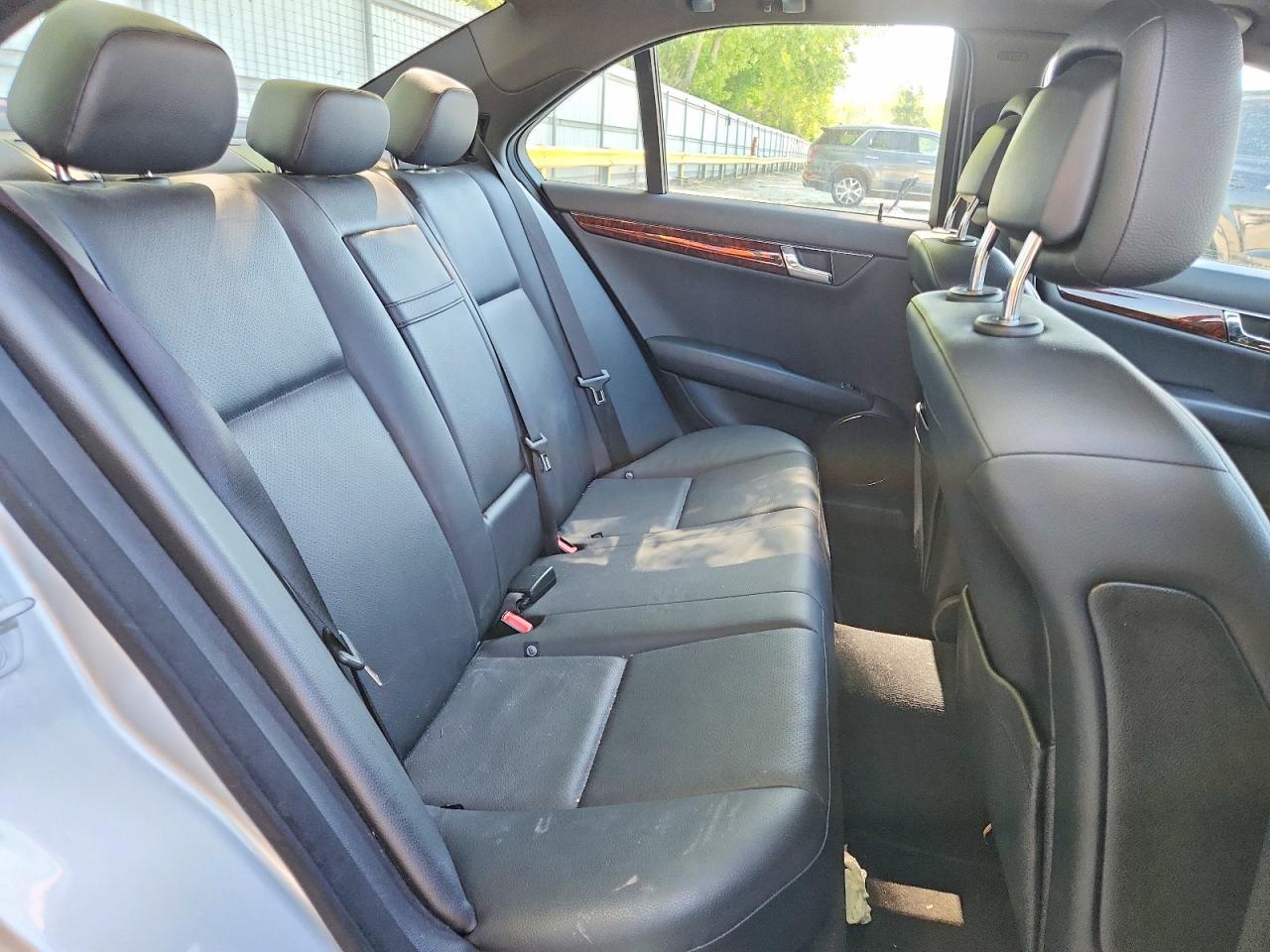 2011 MERCEDES-BENZ C-CLASS
