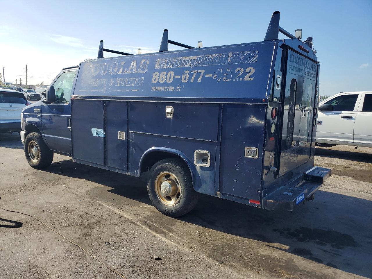 2013 FORD Econoline E350