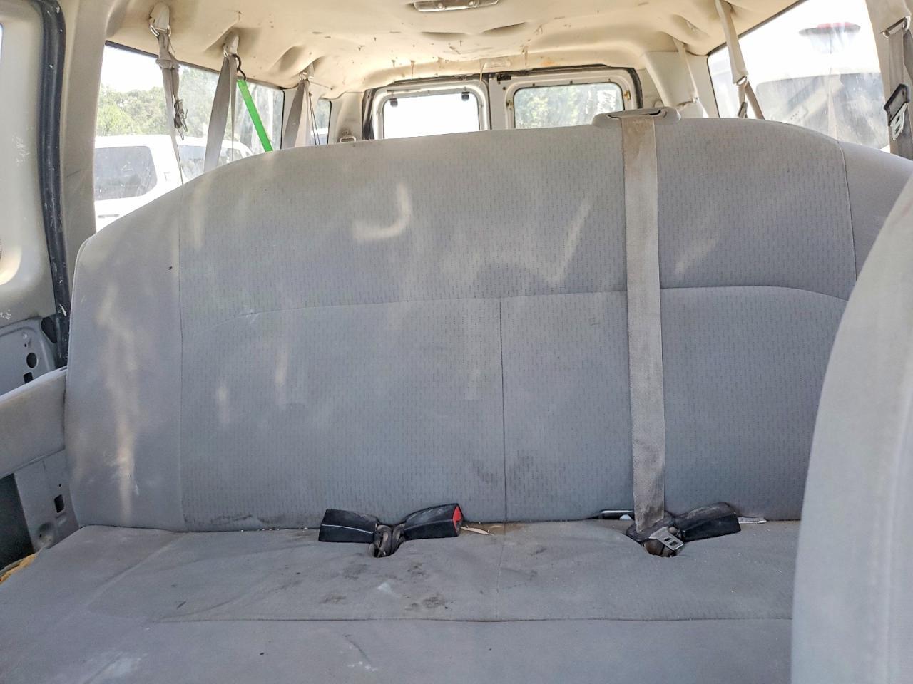 2006 FORD Econoline E350
