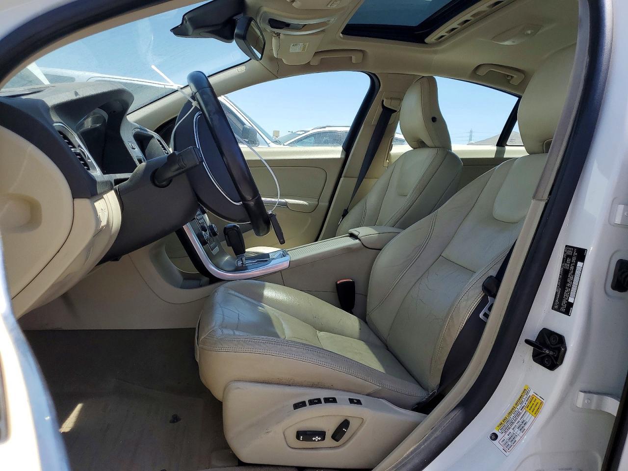 2011 VOLVO S60