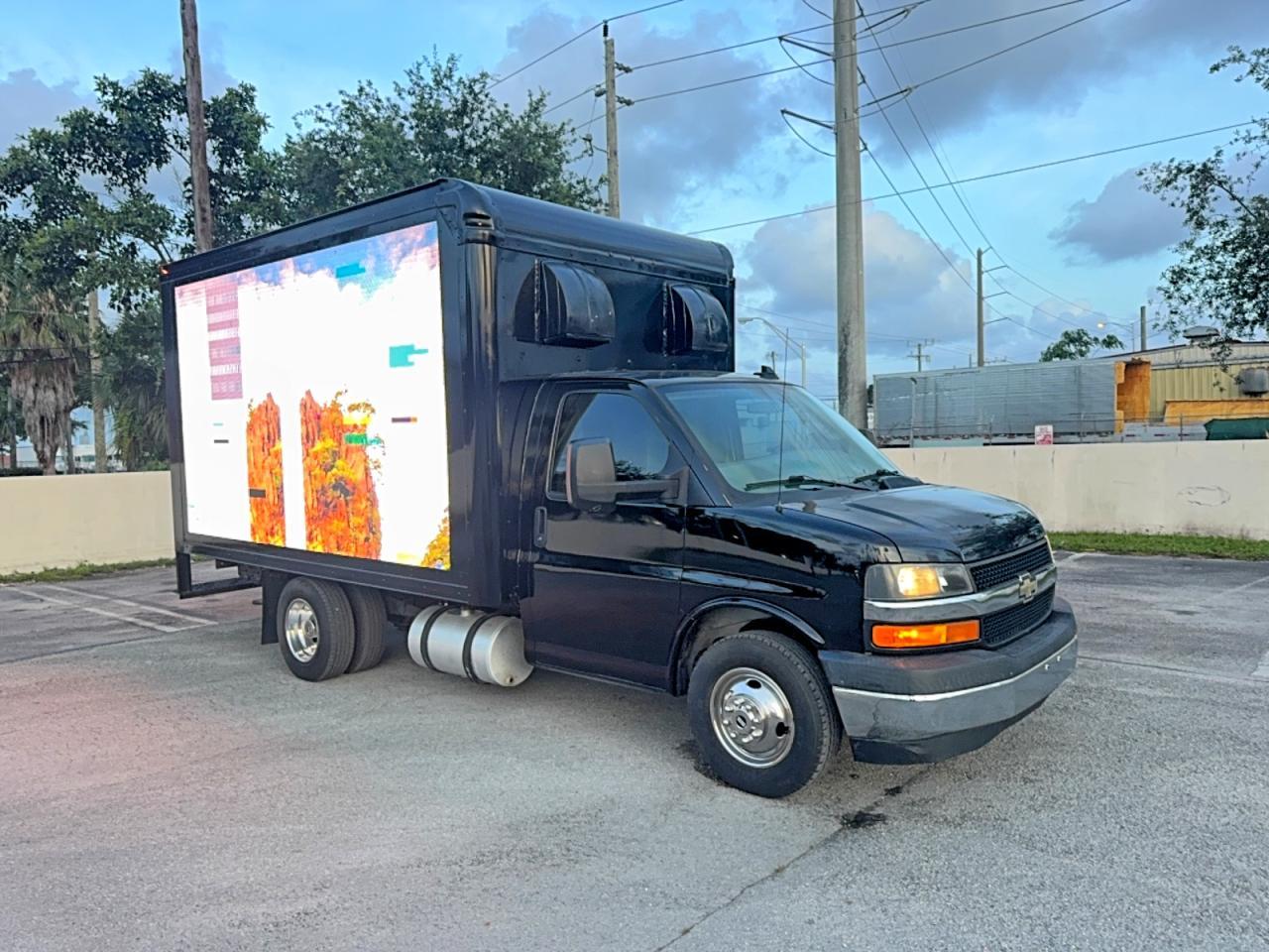 2019 CHEVROLET Express 3500
