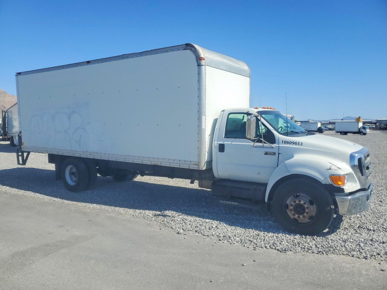 2005 FORD F-650