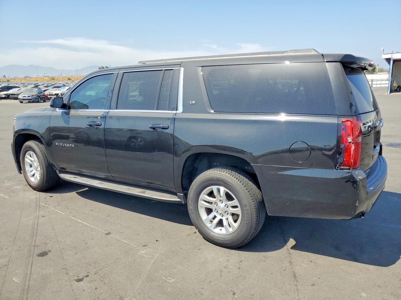 2015 CHEVROLET Suburban