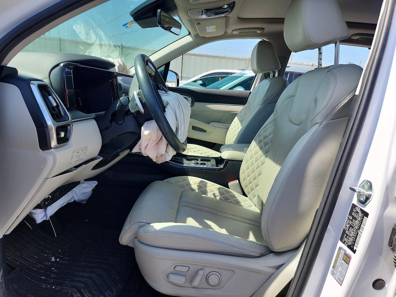 2023 KIA SORENTO