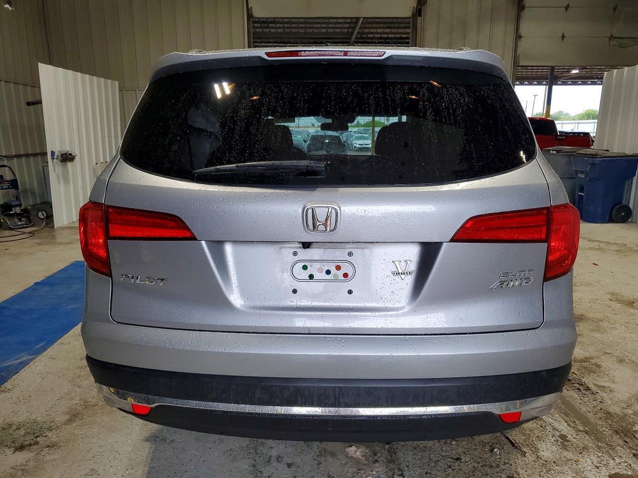 2016 HONDA PILOT