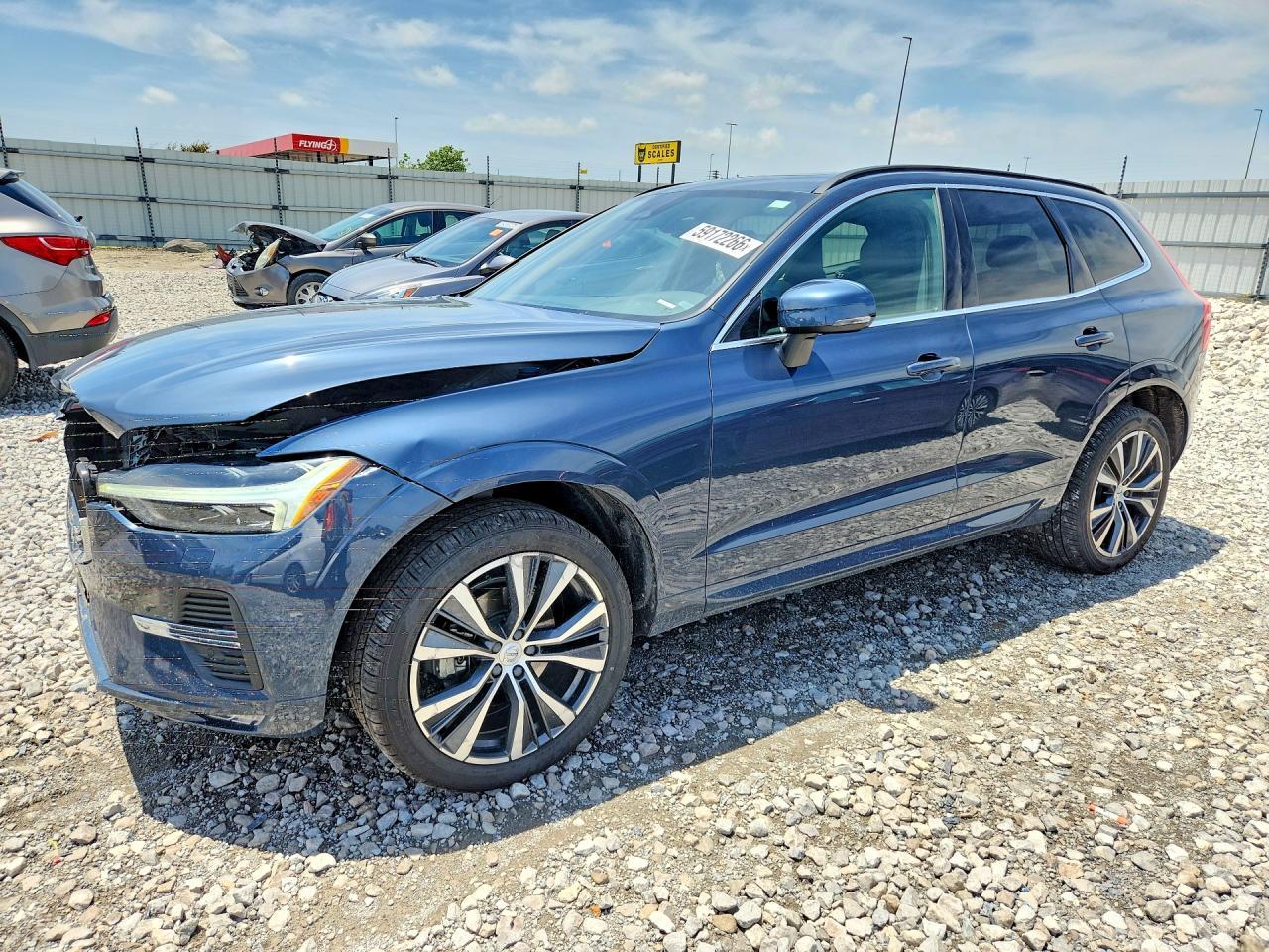 2022 VOLVO XC60