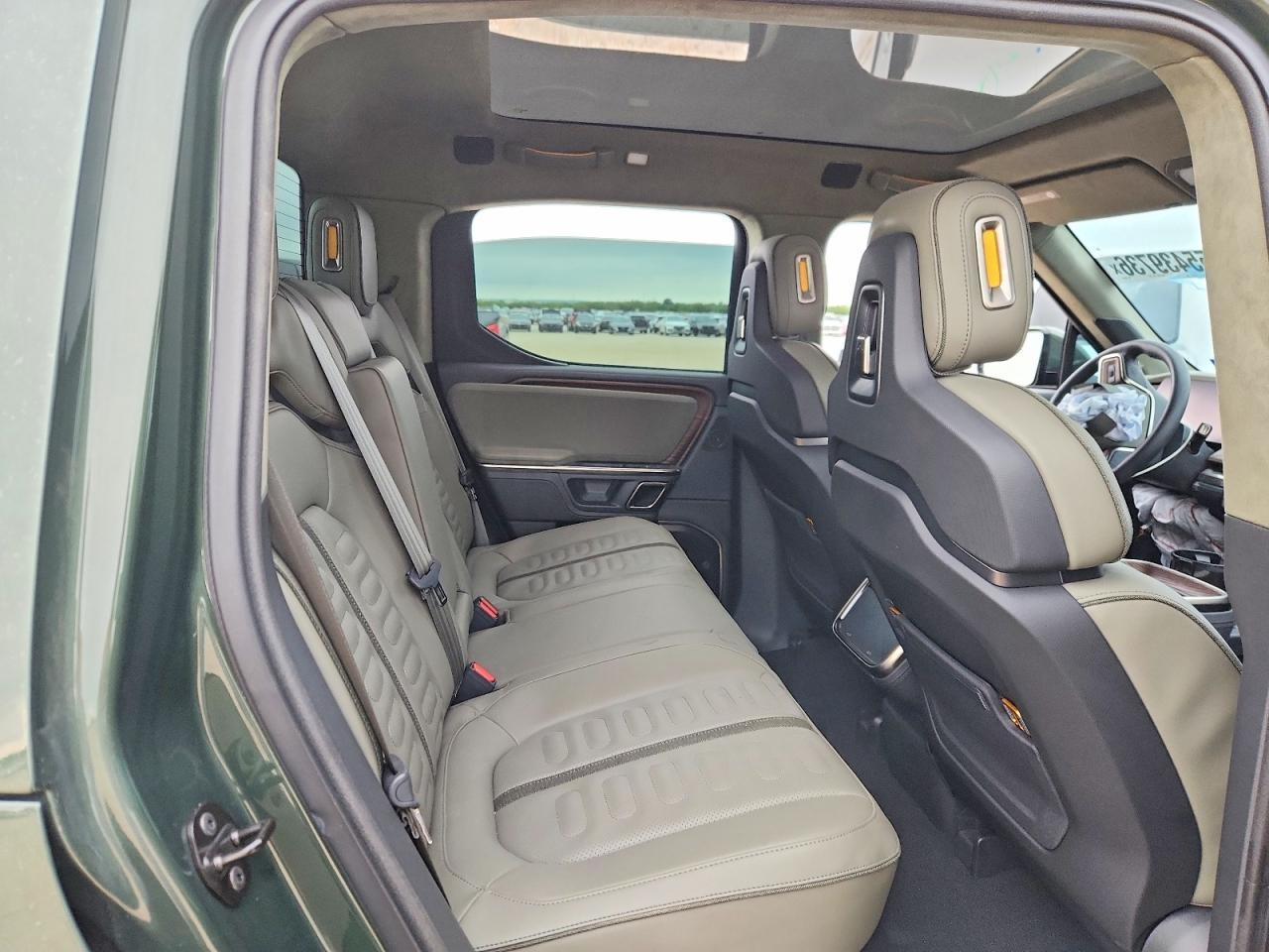 2023 RIVIAN R1t