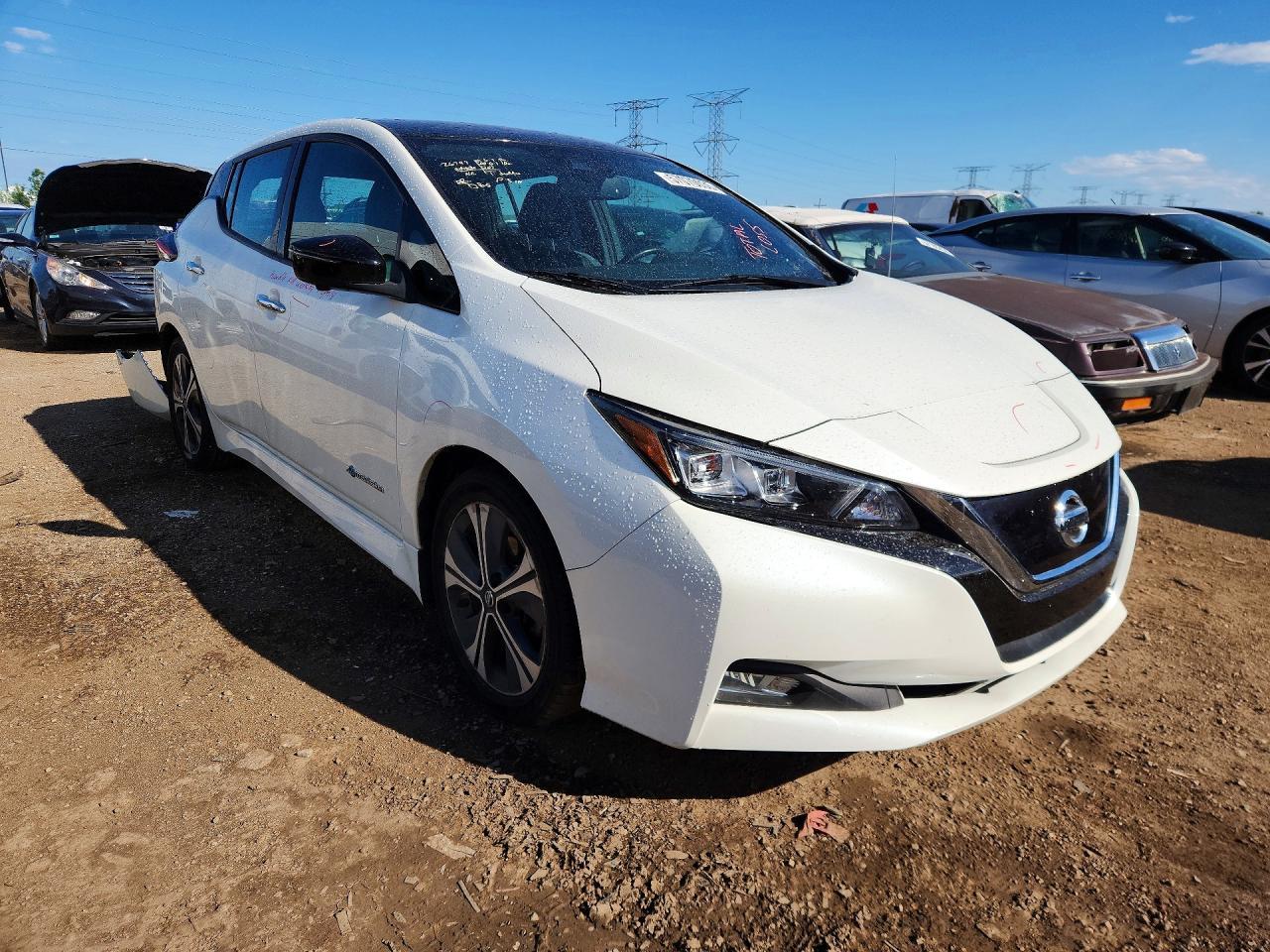 2018 NISSAN LEAF