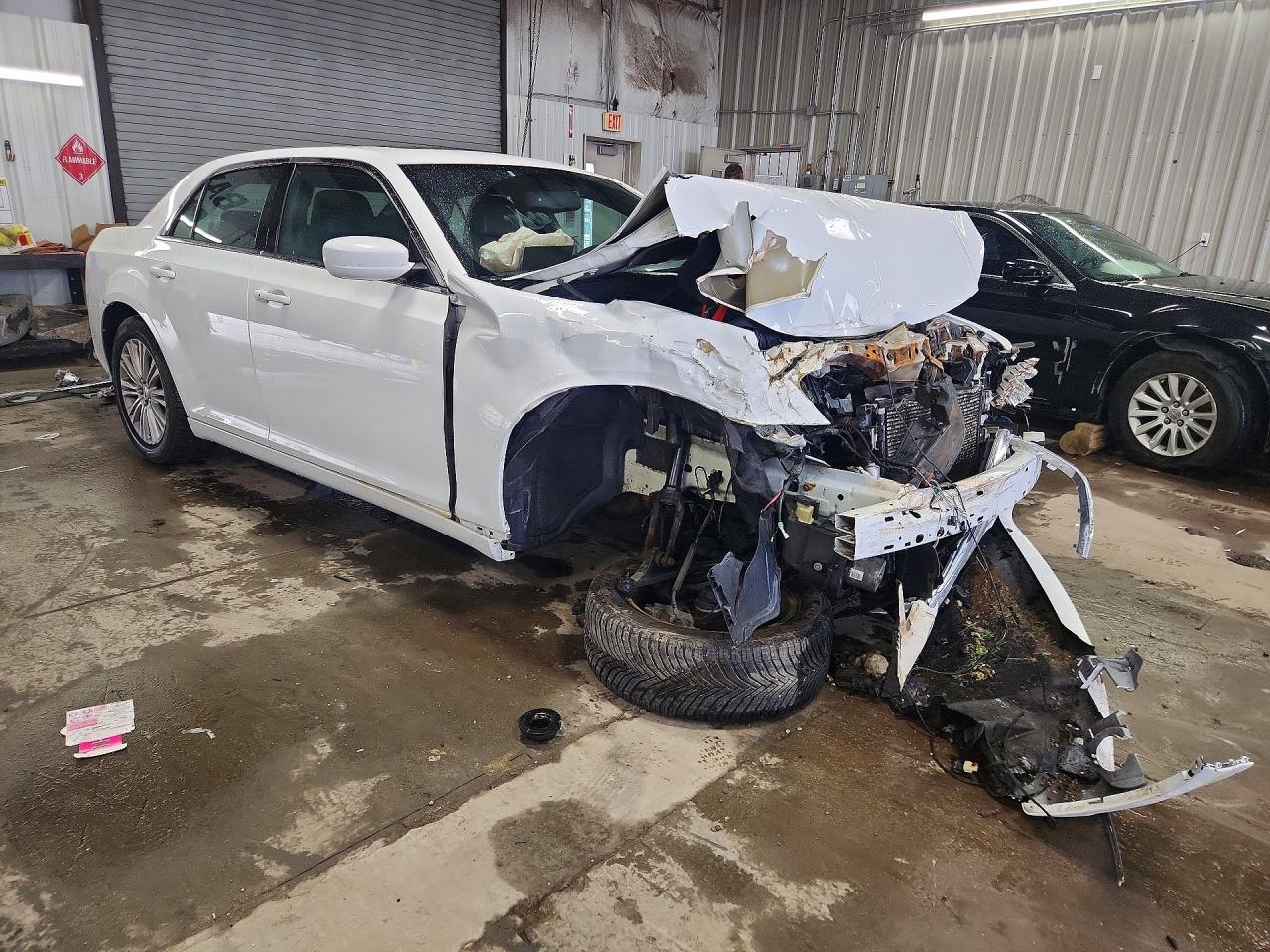 2013 CHRYSLER 300