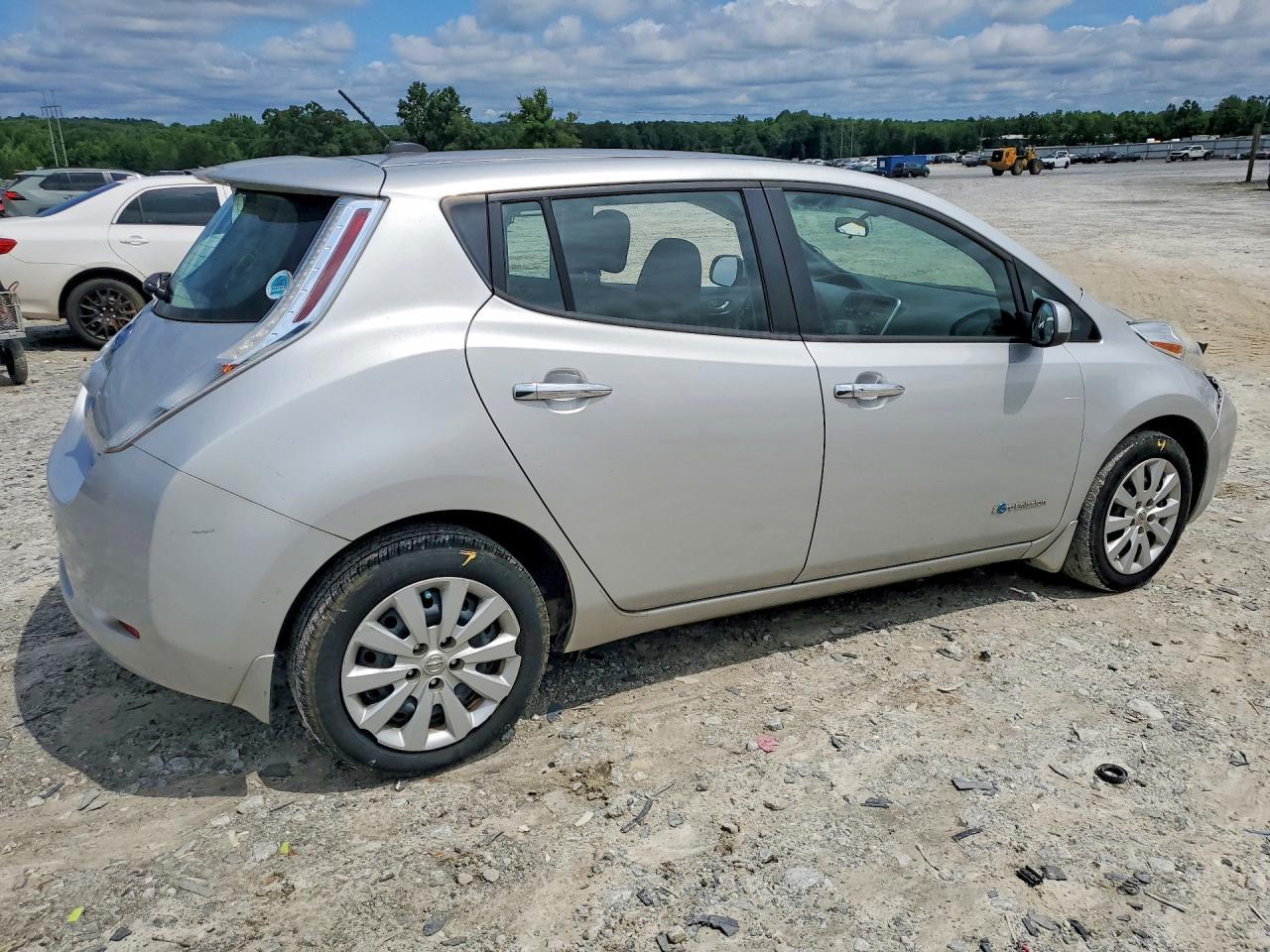 2013 NISSAN LEAF