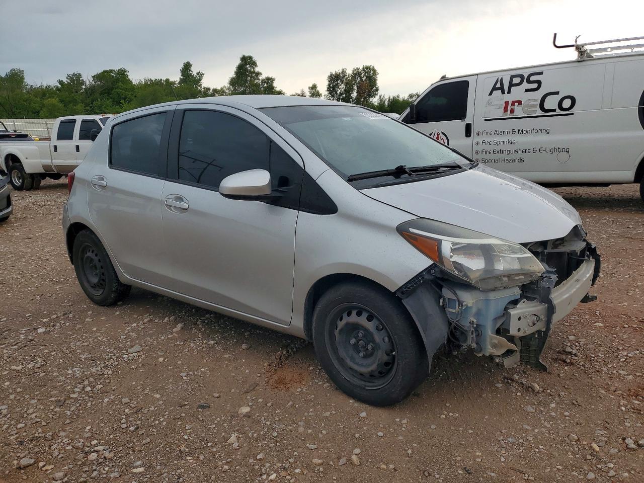 2016 TOYOTA YARIS