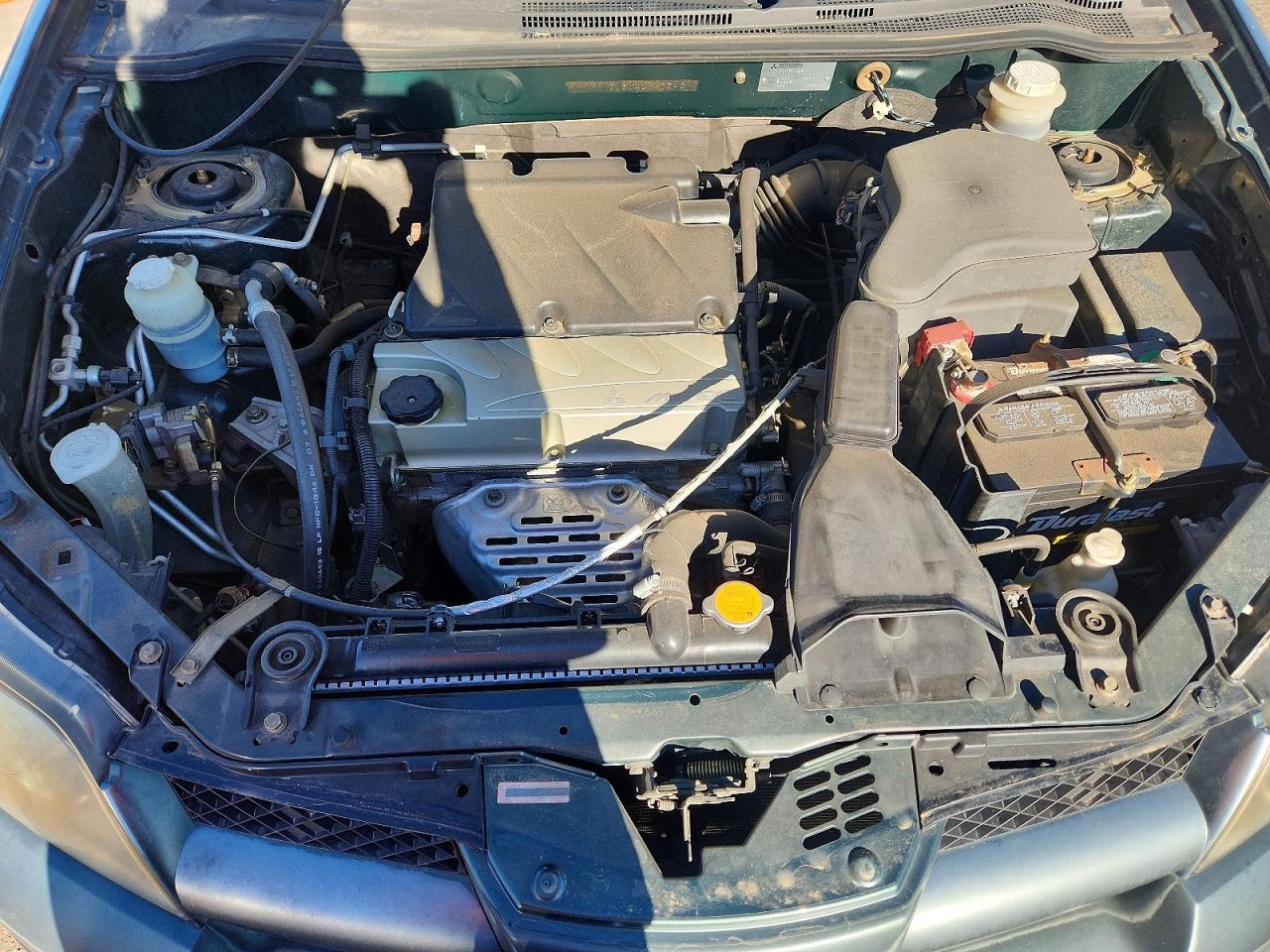 2004 MITSUBISHI outlander