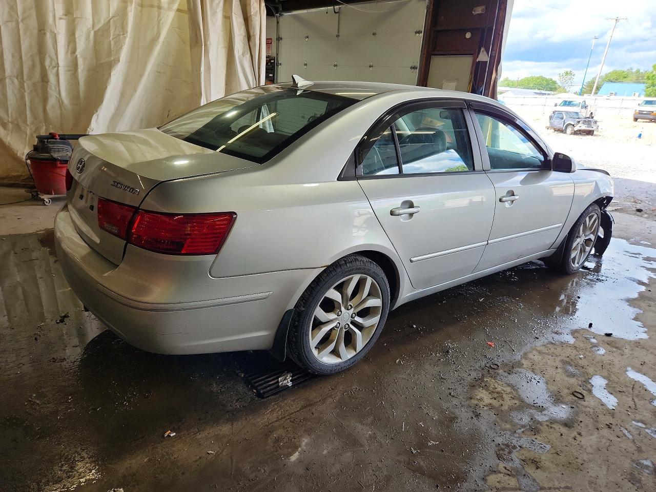 2009 HYUNDAI SONATA