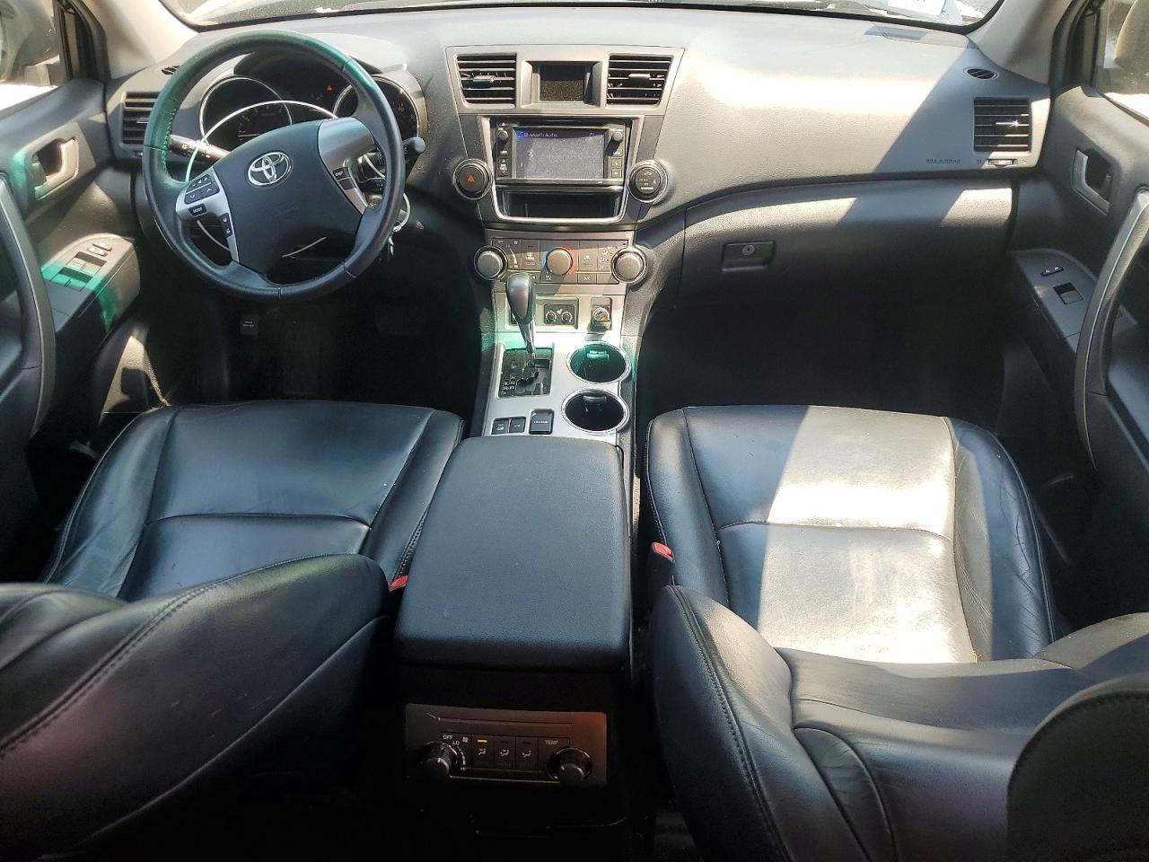 2013 TOYOTA HIGHLANDER