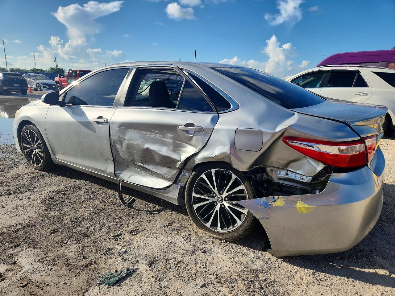 2017 TOYOTA CAMRY