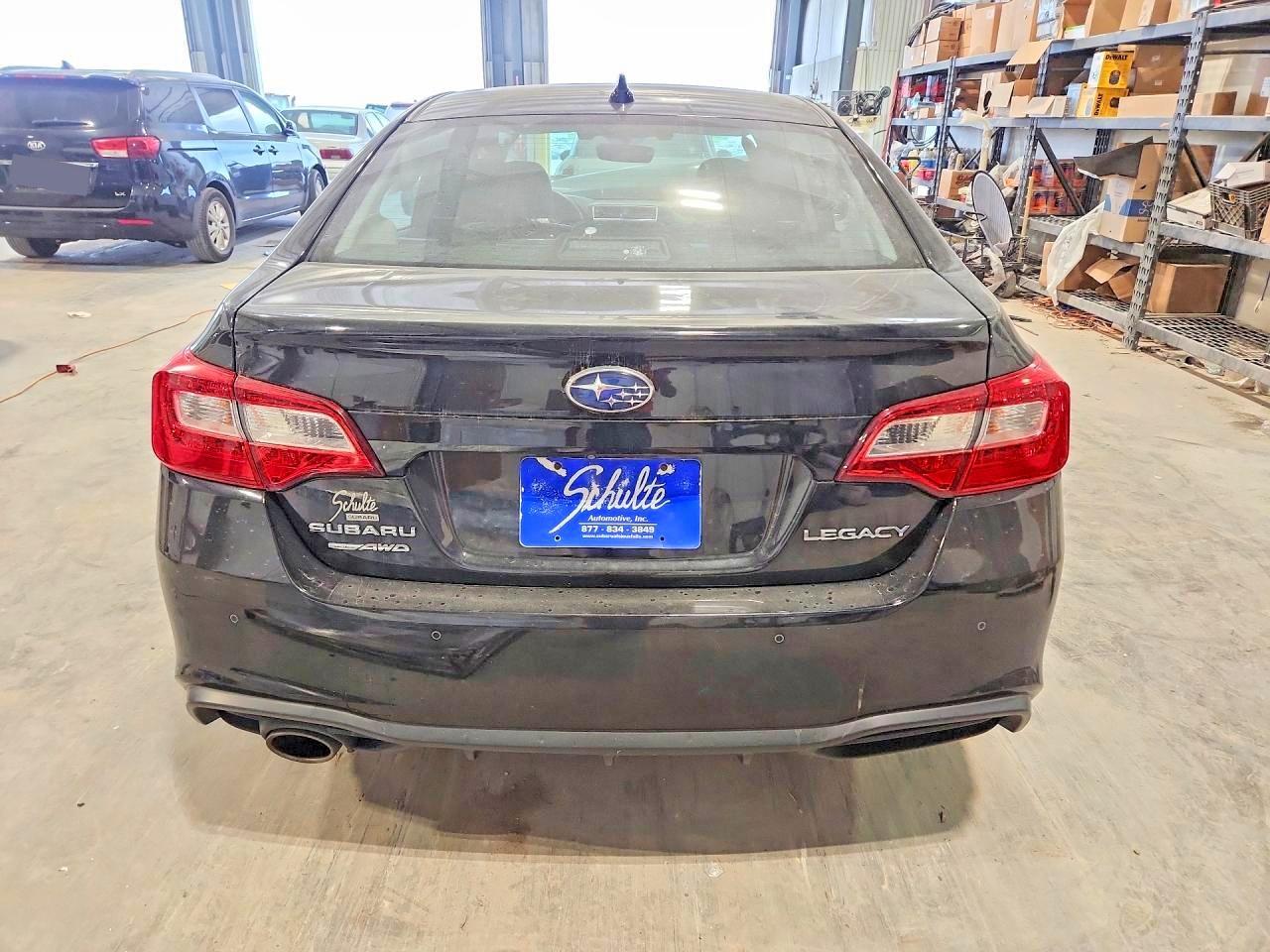 2018 SUBARU Legacy
