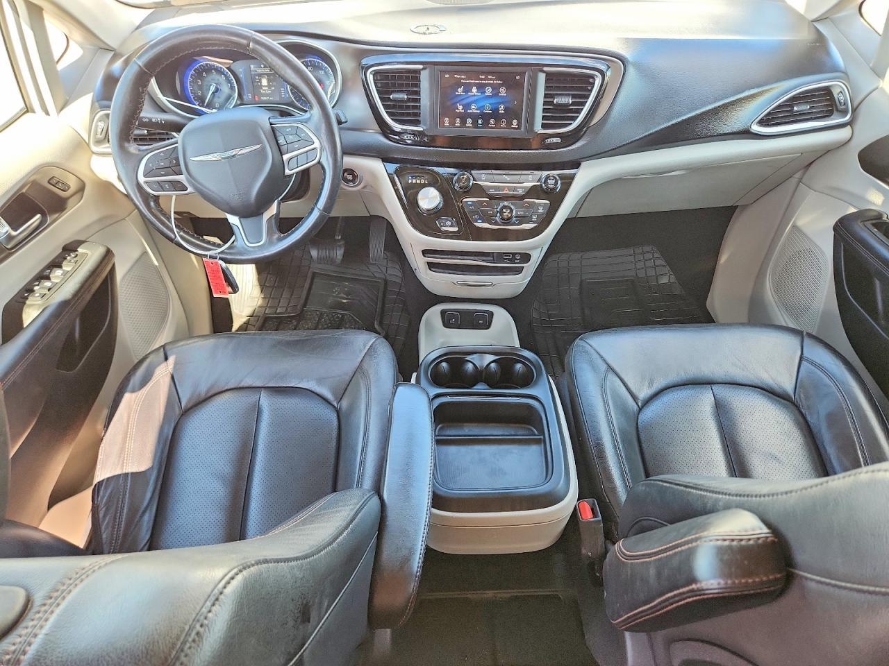 2020 CHRYSLER Pacifica