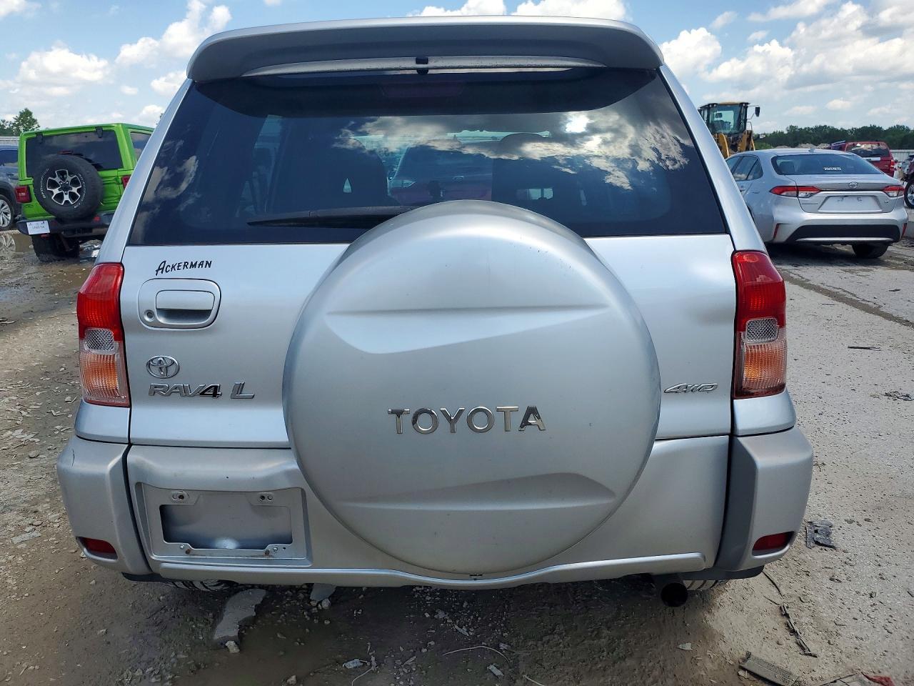 2002 TOYOTA RAV4