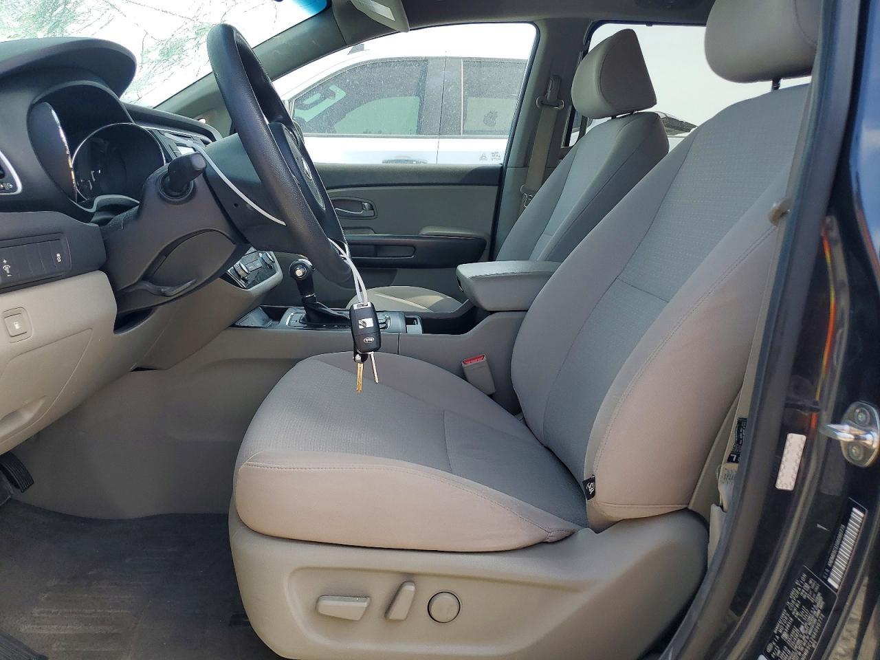 2016 KIA SEDONA