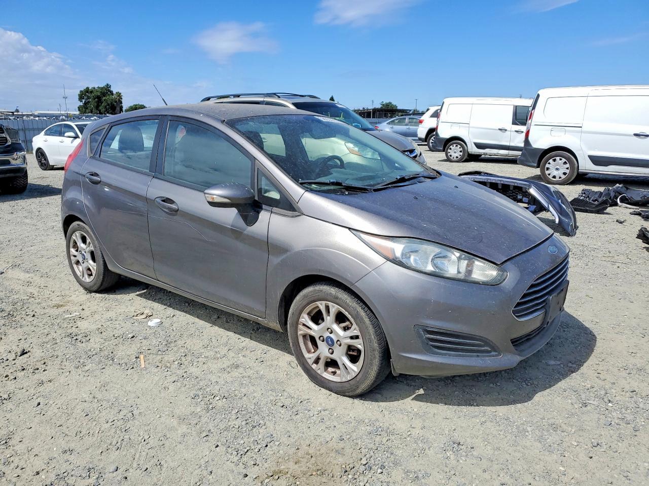 2014 FORD Fiesta