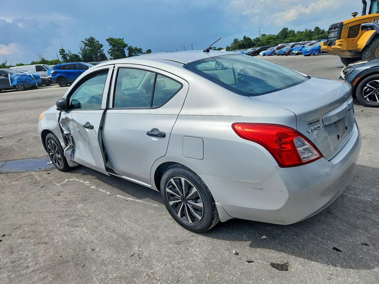 2013 NISSAN VERSA