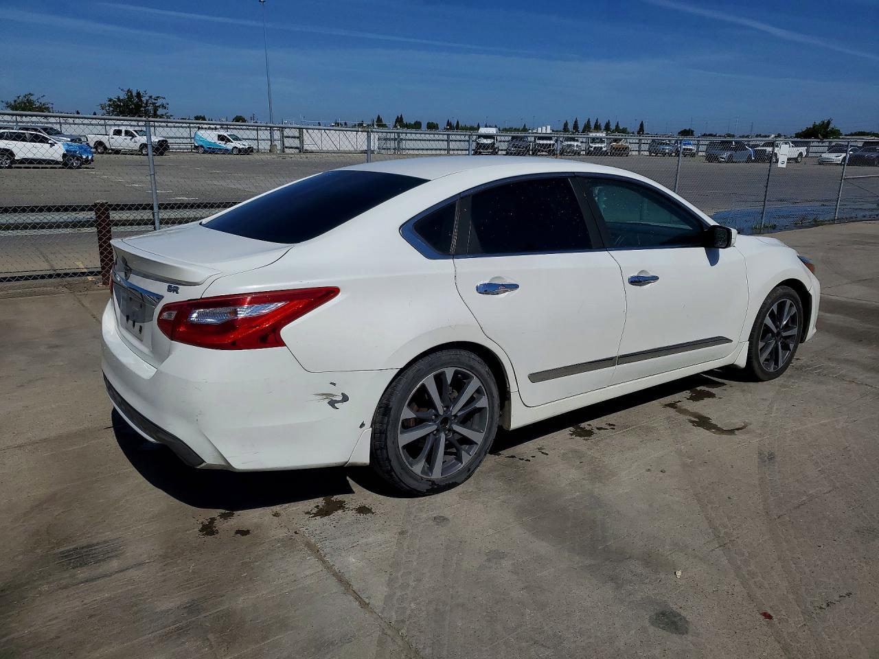 2016 NISSAN ALTIMA