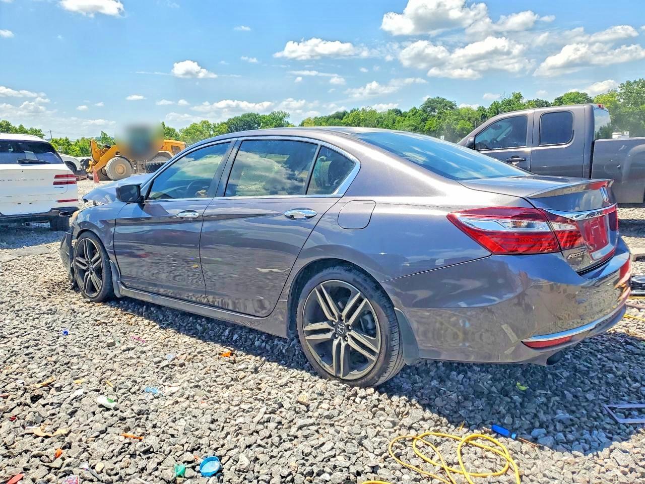 2017 HONDA ACCORD