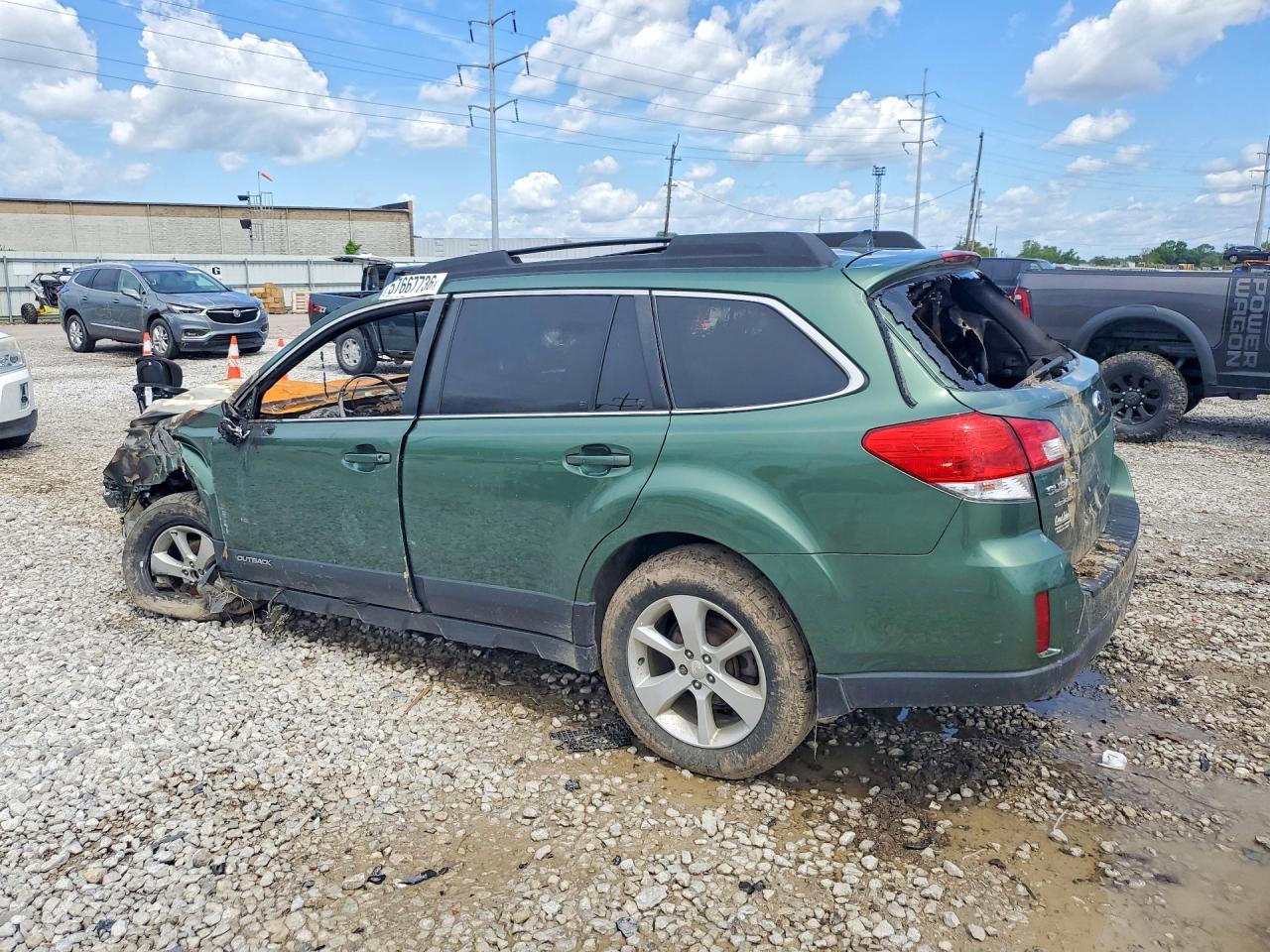 2014 SUBARU Outback