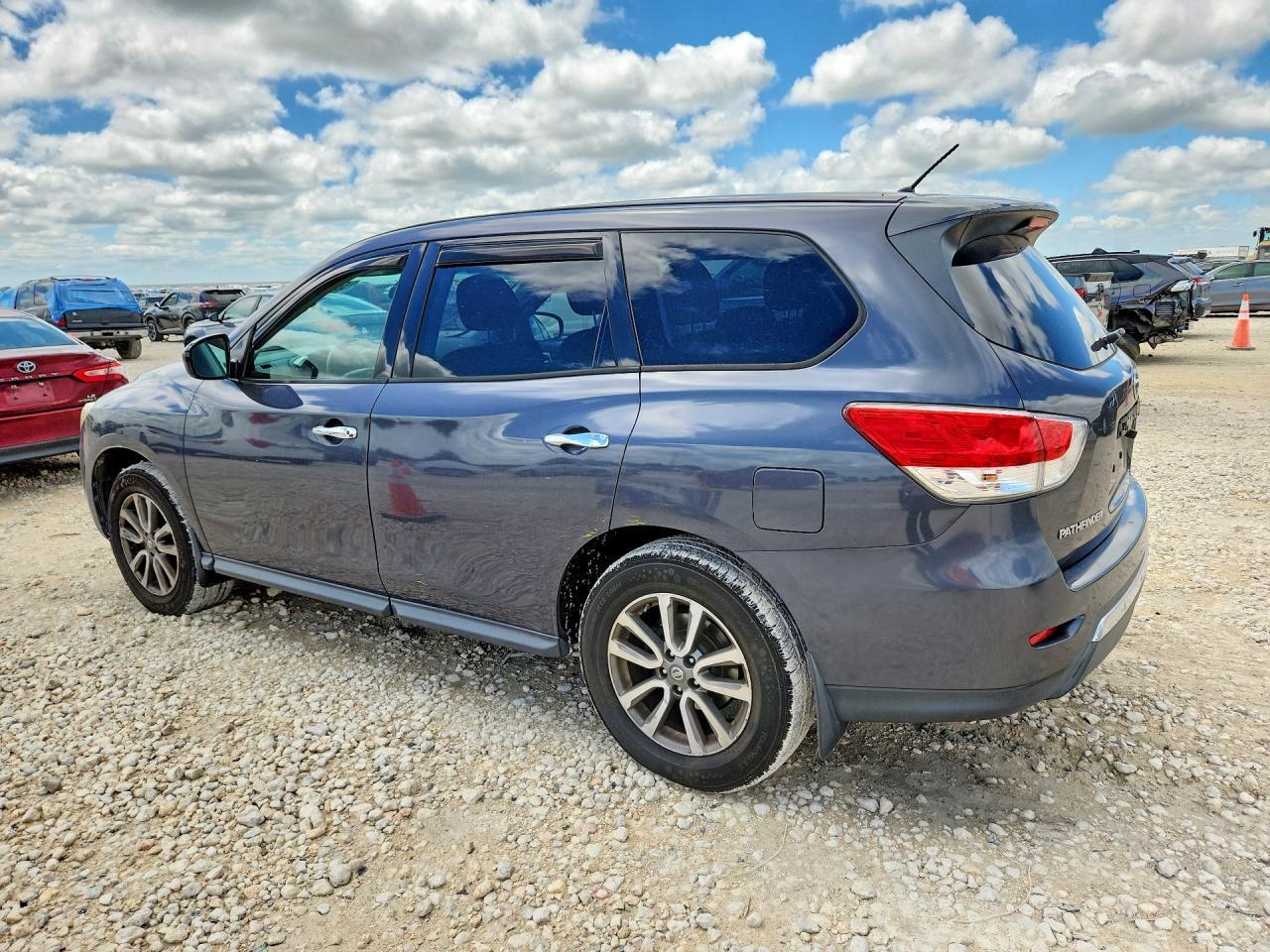 2013 NISSAN PATHFINDER