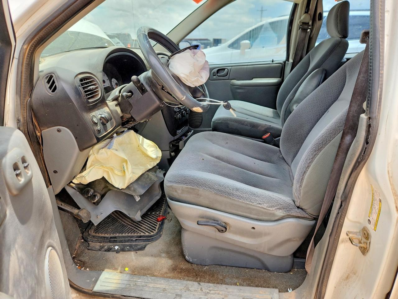 2005 DODGE GRAND CARAVAN