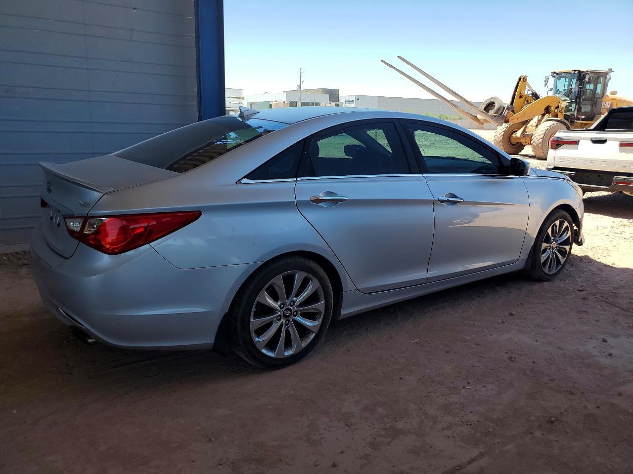2013 HYUNDAI SONATA